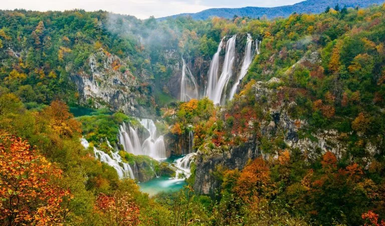 Grote-watervallen-van-Plitvice-nationaal-park