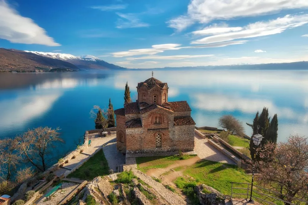 Ohrid-kirke af Sankt Johannes den Teolog - skala 1