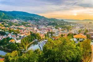 Vue d'en haut de Sarajevo