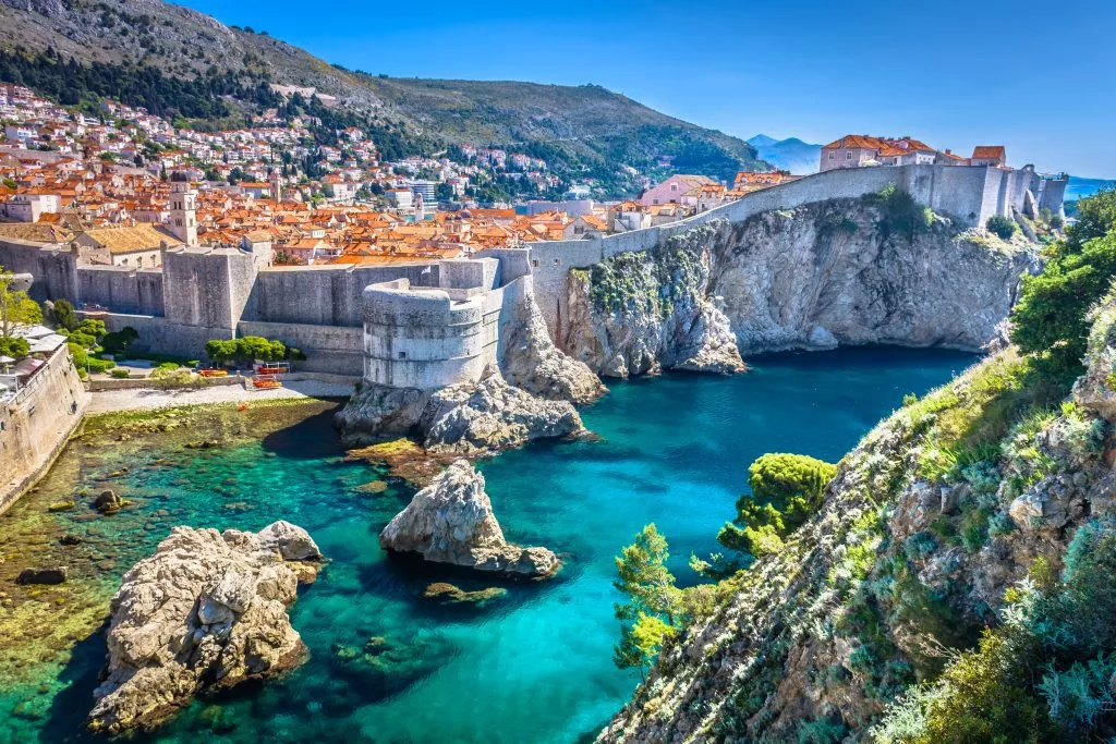 Dubrovnik landschap. / Luchtfoto van beroemde Europese reisbestemming in Kroatië, Dubrovnik oude stad.