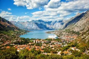 Kotor-bugten i Montenegro
